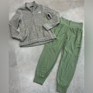 Womens NORTH FACE/ATHLETA Jacket & Jogger Pants, sz Medium